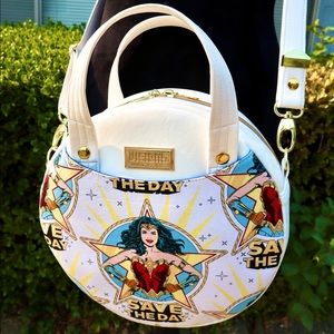 Wonder Woman Circle Bag